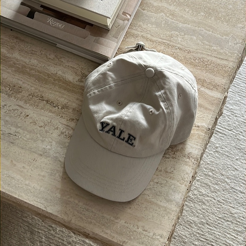 Yale cap